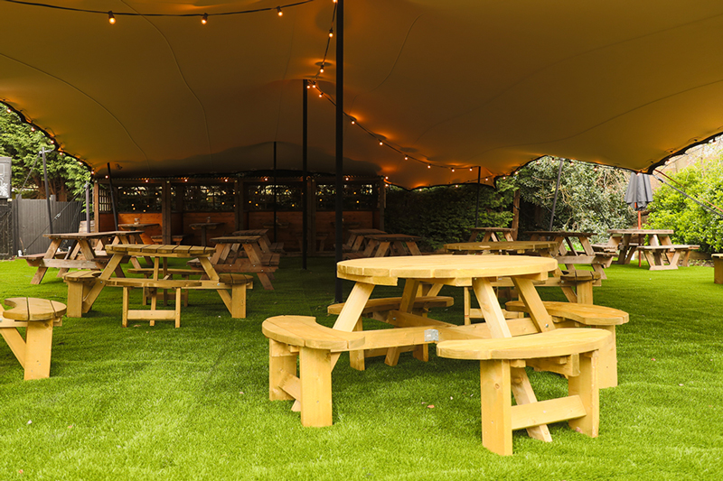 WhiteHorsegarden Punch Pubs